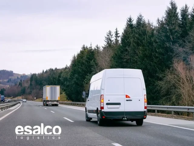 avrupa-lojistiginde-express-minivan-tasimaciligi-640x480.webp
